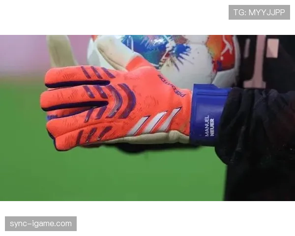 诺伊尔领衔球队展现超凡战术执行力，状态回暖引关注