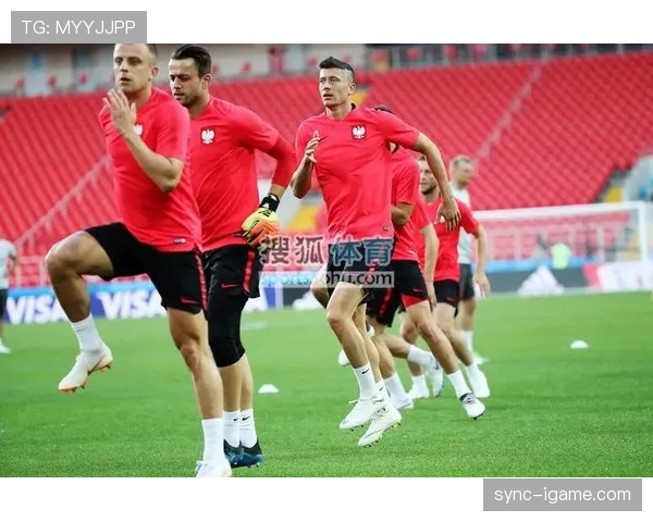 波兰国家队友谊赛状态回暖，战术短板仍制约整体表现